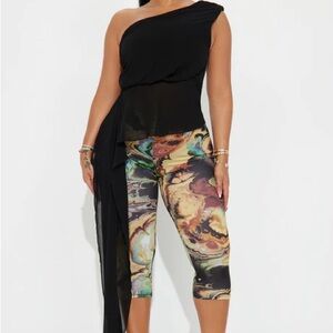 Fashion Nova All at Once Capri Leggings Black & Yellow Artistic Design Sz.3X
